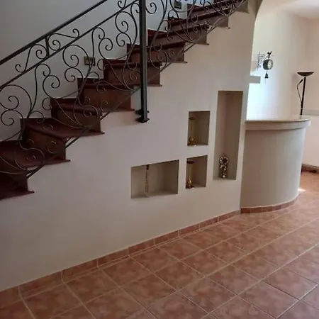 The Villea Cottage - 5 Bed House In Alli Meria Exterior photo