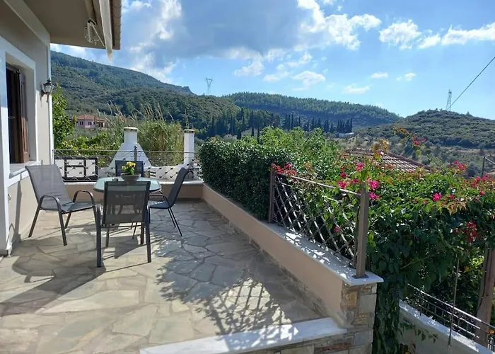 The Villea Cottage - 5 Bed House In Alli Meria