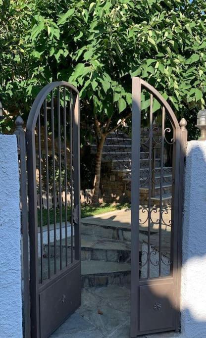 The Villea - 5 Bed House In * Alli Meria