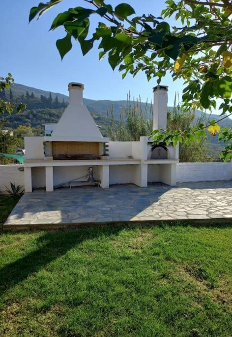 The Villea - 5 Bed House In Villa *